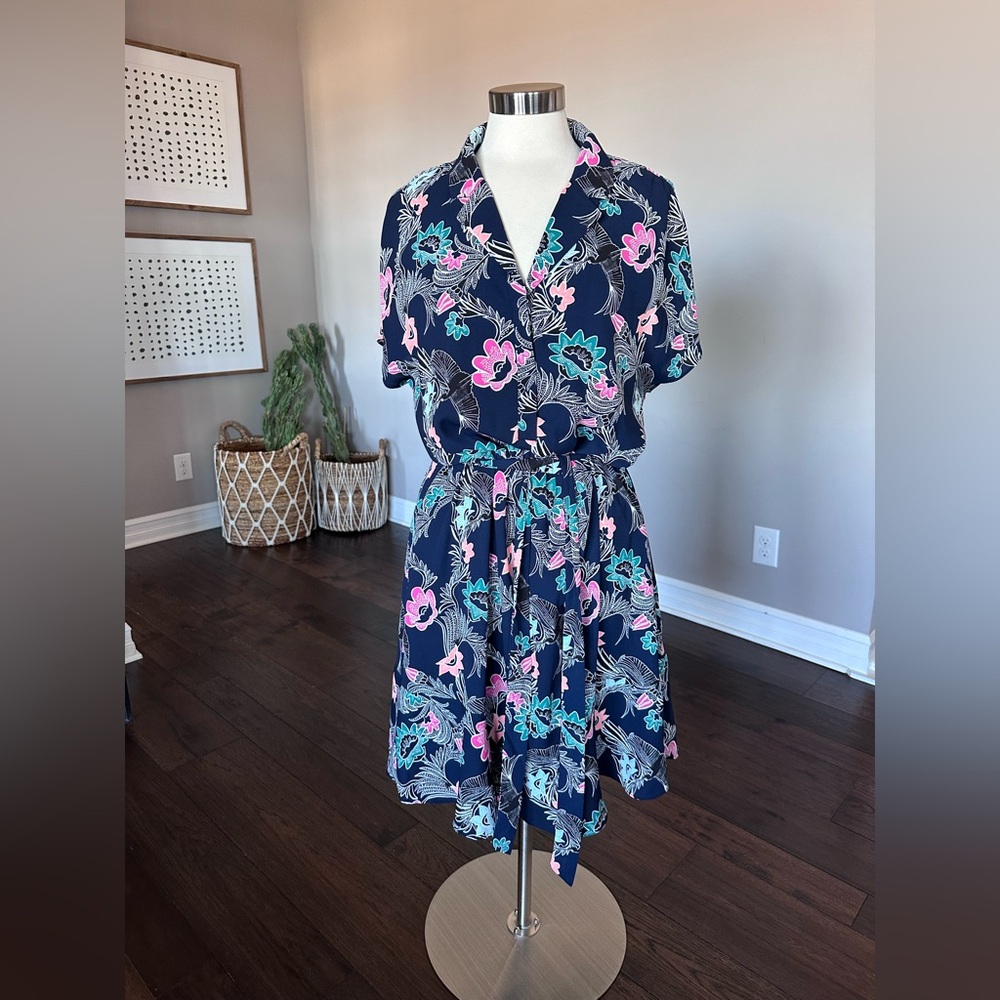 Banana Republic Short Sleeve Shirt Dress Tropical Floral Bird Print Navy 12 EUC - Picture 7 of 16